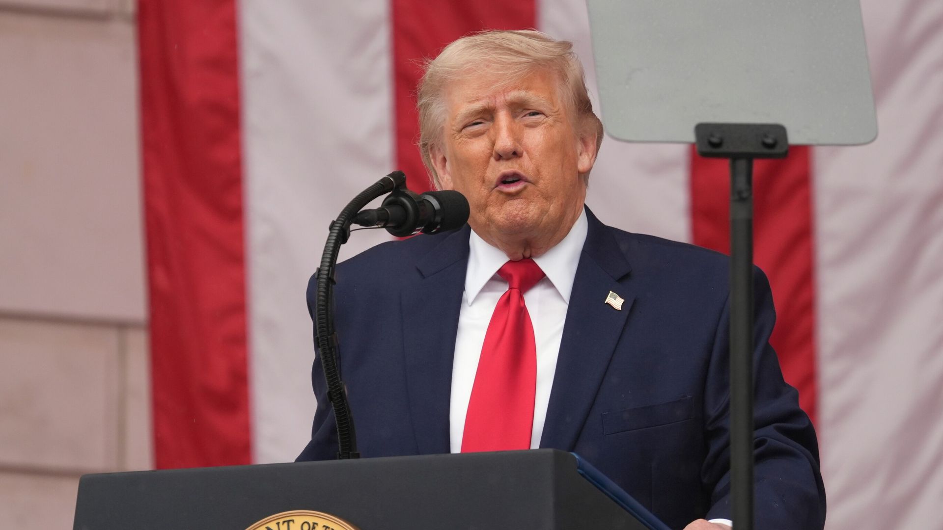 Trump-affiliated US celebration hit by wave of cancellations