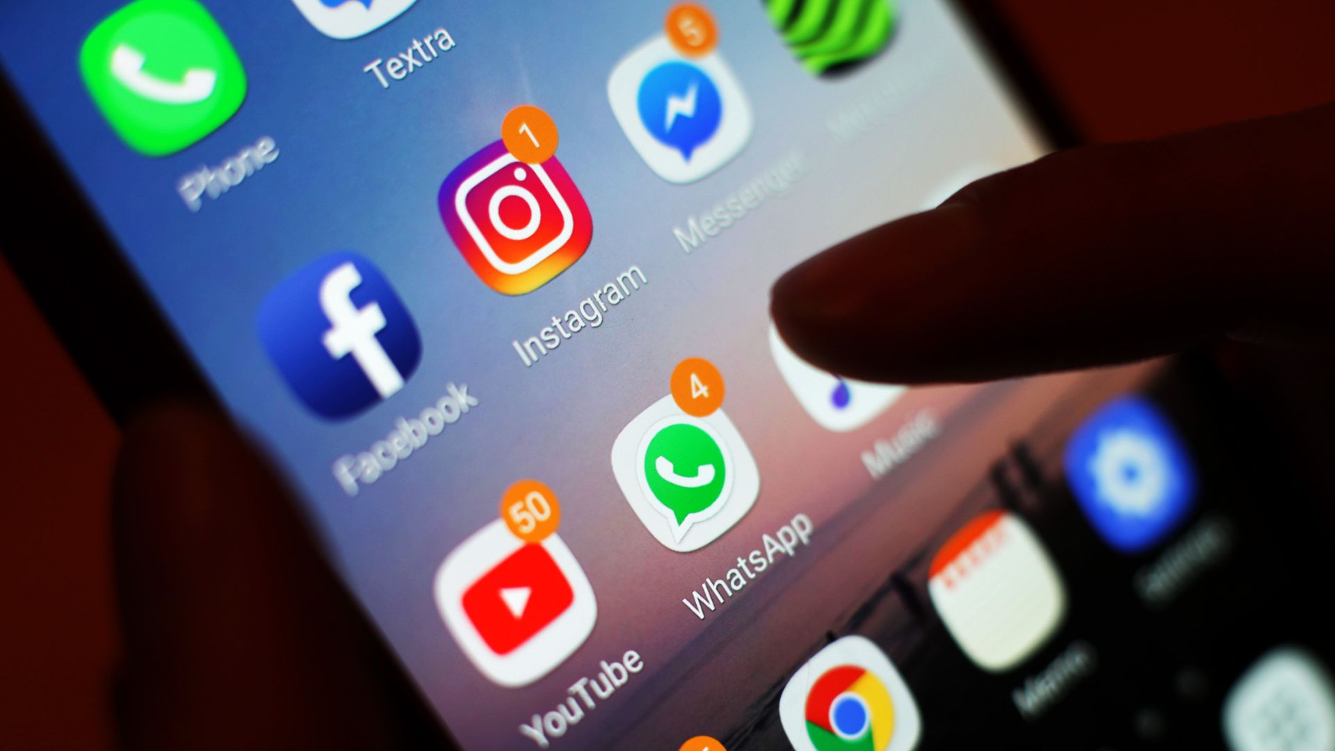 Meta goes on trial over child social media addiction and privacy