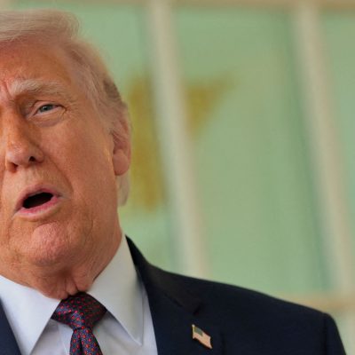 Trump threatens UK in new Sky News call