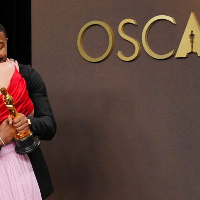 Standing ovations, party plans and media bingo: Inside the Oscars winners’ room